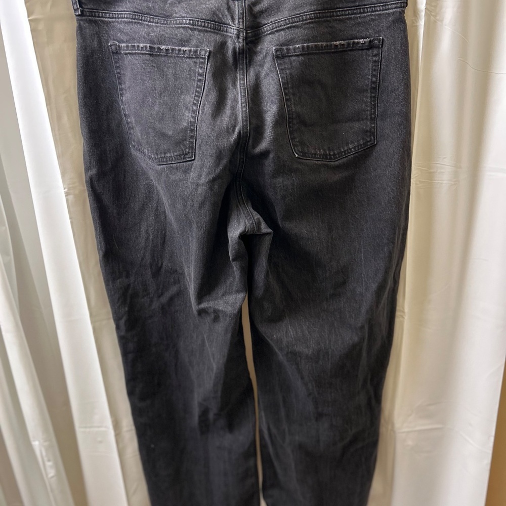 Old Navy Women's High Rise Barrel Jeans - Picture 2 of 3